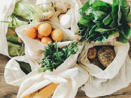 Reusable produce bags are the better way to buy your fresh fruit and veg